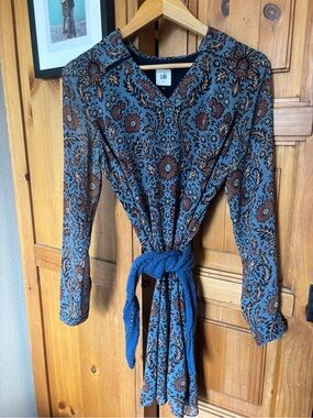 Cabi Blue Floral Long Sleeve Tie-Waist Dress
